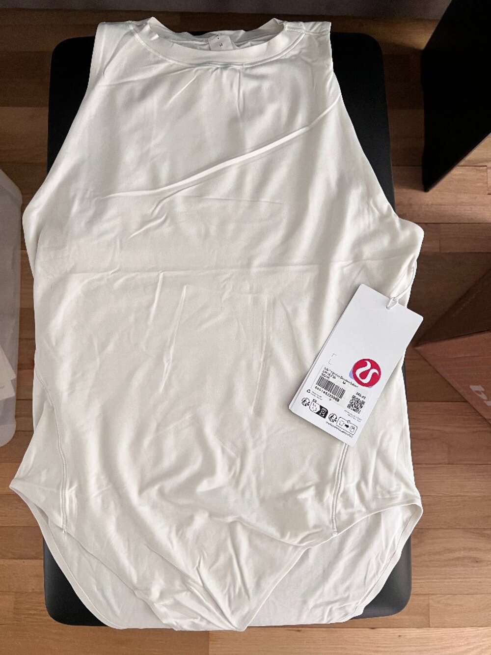Lululemon Nulu High-Neck Sleeveless Bodysuit. Medium. NWT